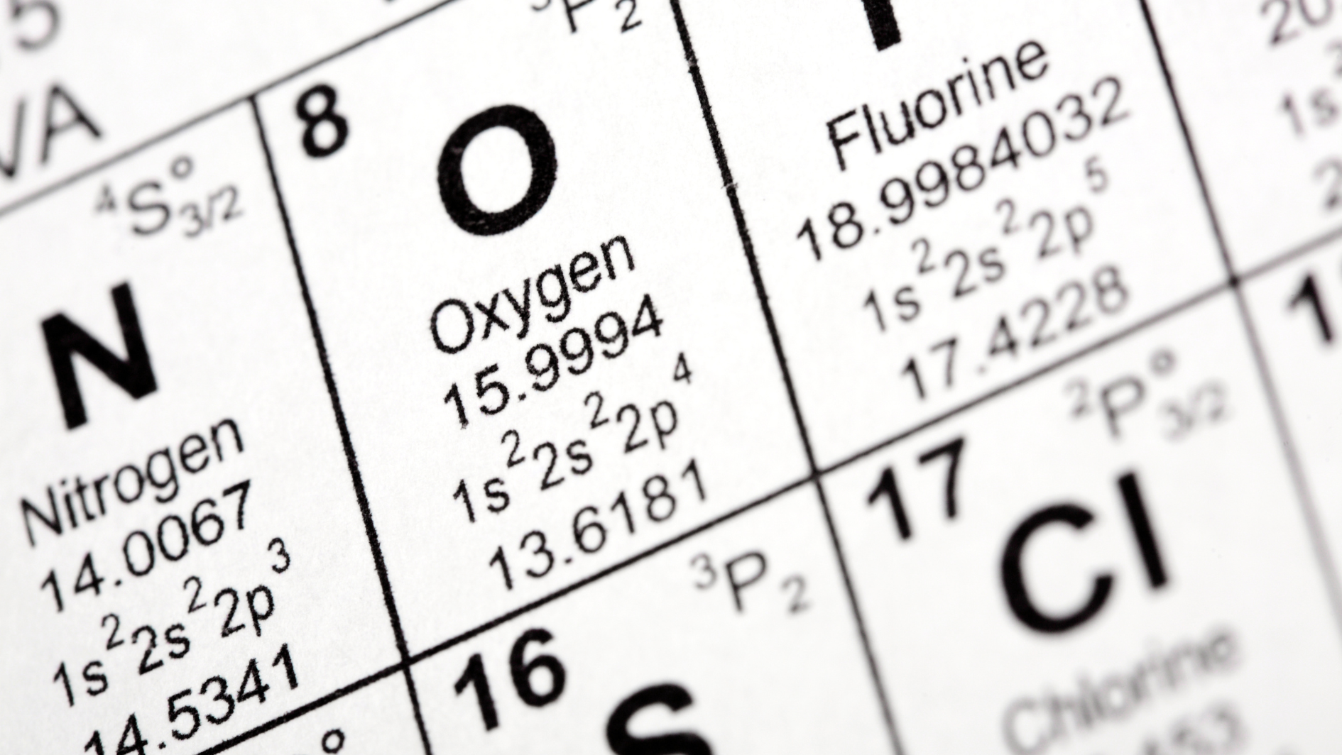 The photo shows oxygen in the periodic table